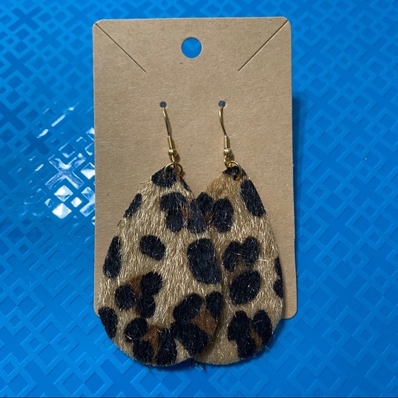 Leopard Animal Print Faux Fur Teardrop Earrings - Picture 2 of 5